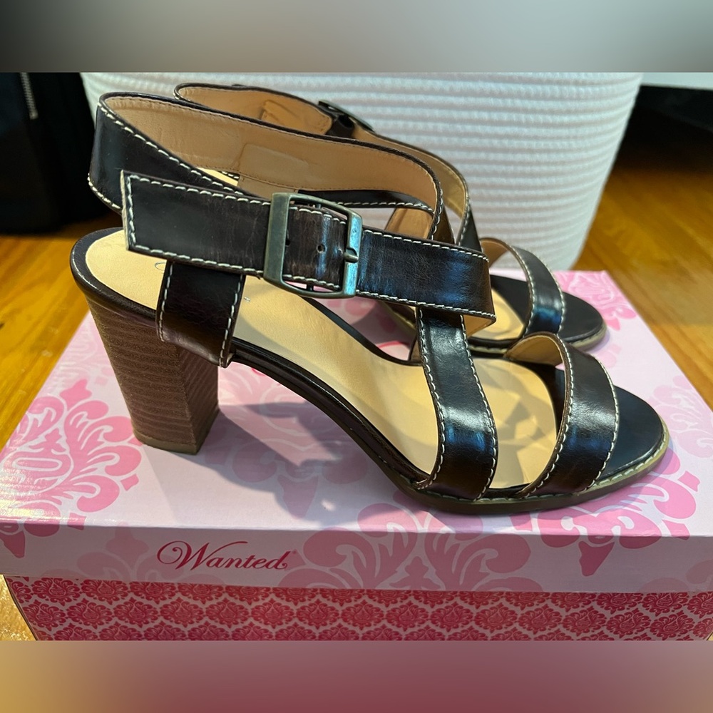 Brown strappy sandals